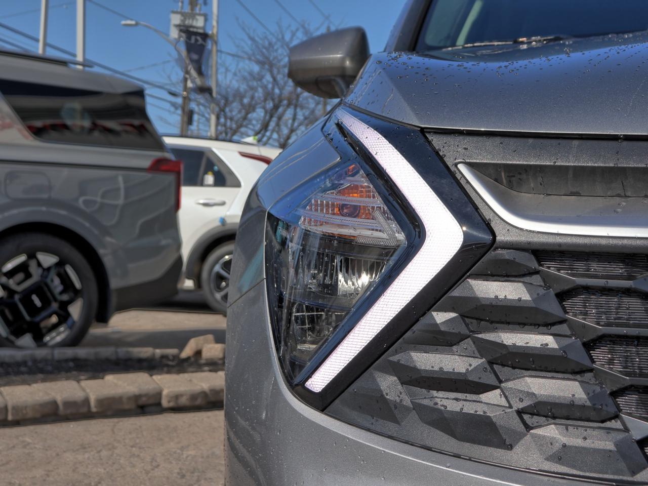 2025 Kia Sportage LX AWD   Demonstrator Photo4