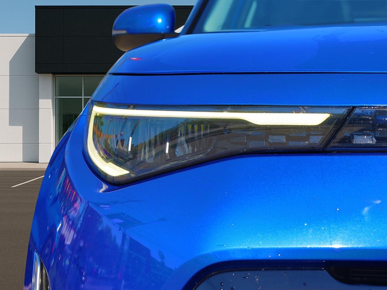 2023 Kia Soul GT-Line Limited   Leather   Cooled Seat   Sunroof Photo4