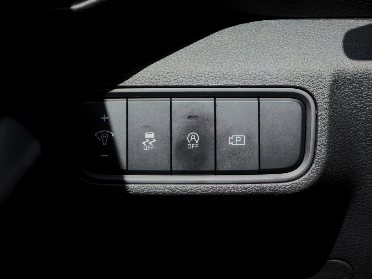 2023 Kia Soul GT-Line Limited   Leather   Cooled Seat   Sunroof Photo