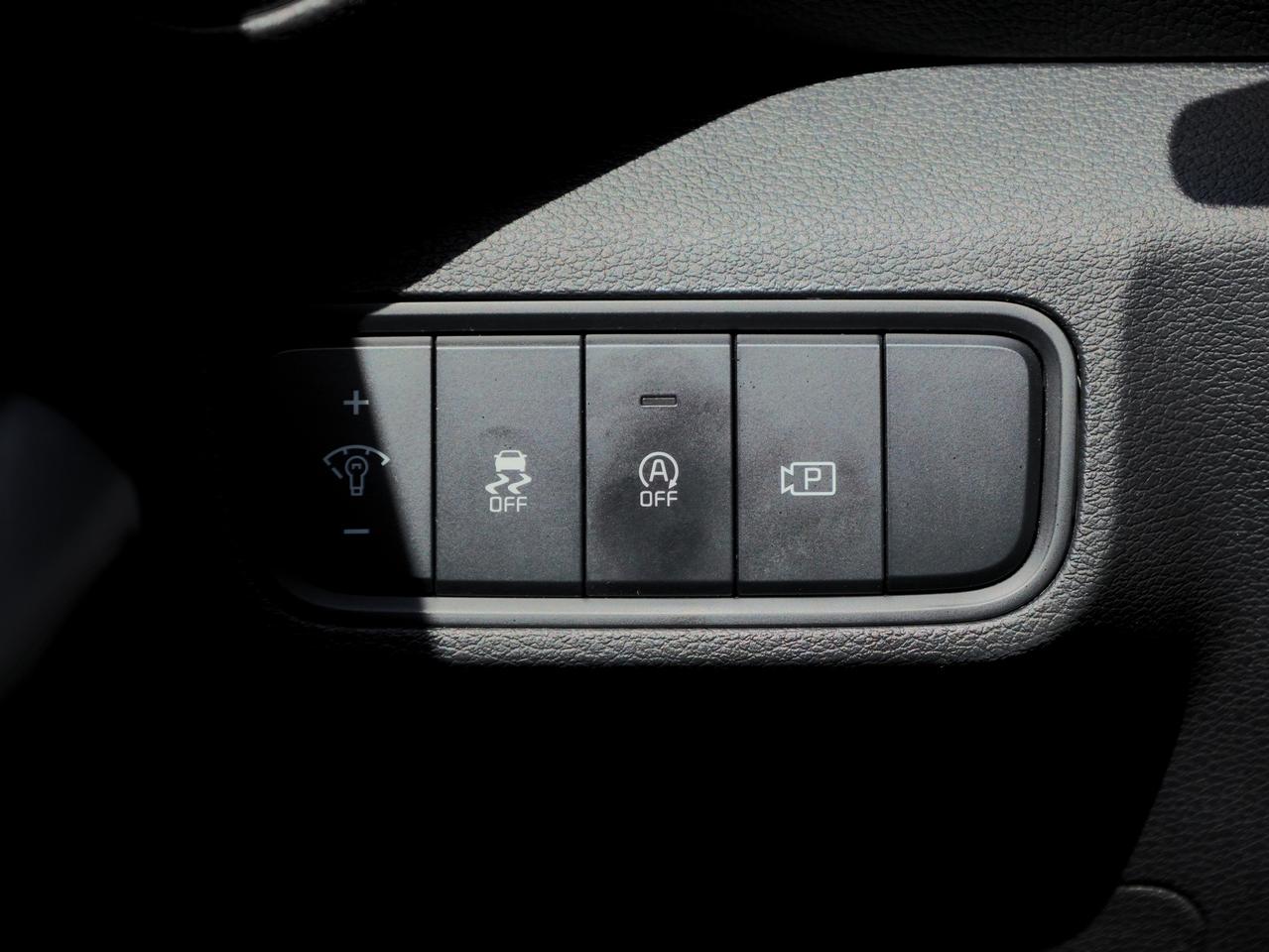 2023 Kia Soul GT-Line Limited   Leather   Cooled Seat   Sunroof Photo