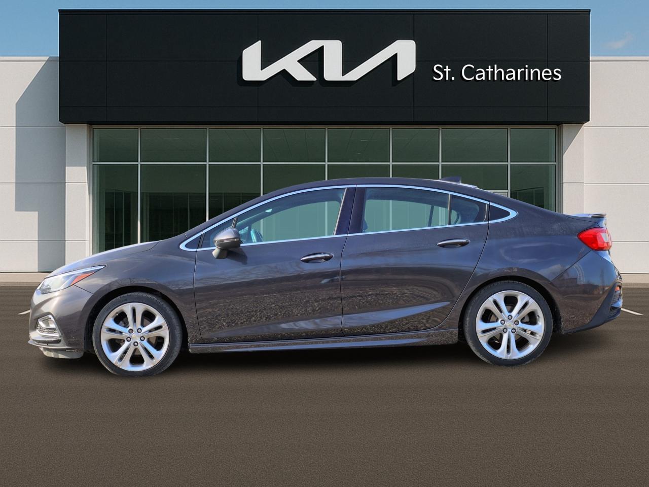 2017 Chevrolet Cruze Premier   Htd Seats   Turbocharged   Wi-Fi Hotspot Photo2