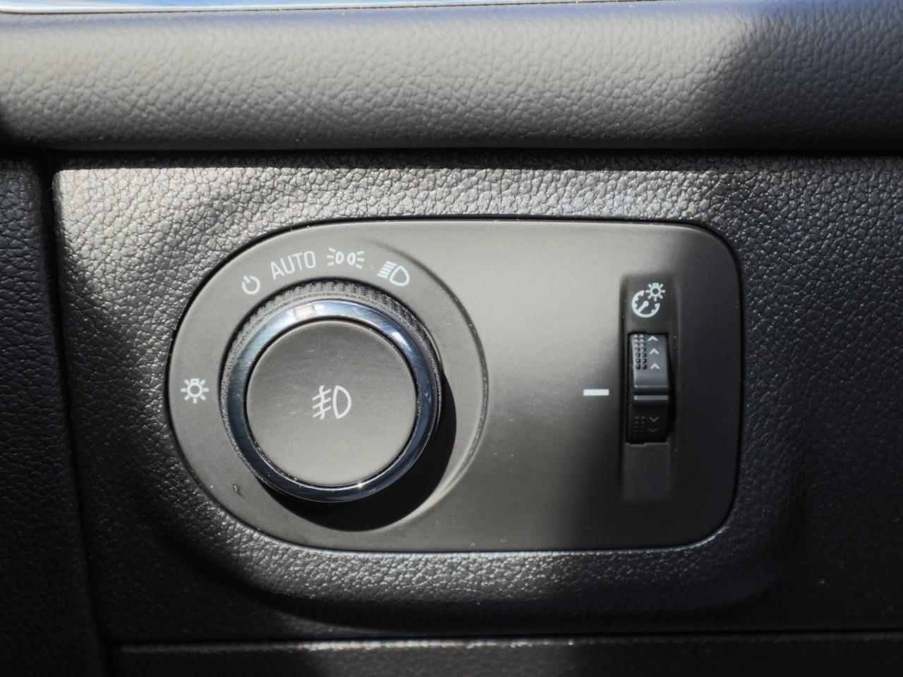 2017 Chevrolet Cruze Premier   Htd Seats   Turbocharged   Wi-Fi Hotspot Photo