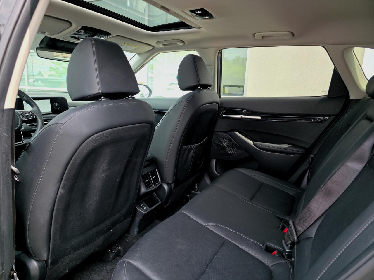 2024 Kia Seltos X-Line AWD   HUD   Bose   Cooled Seat Photo