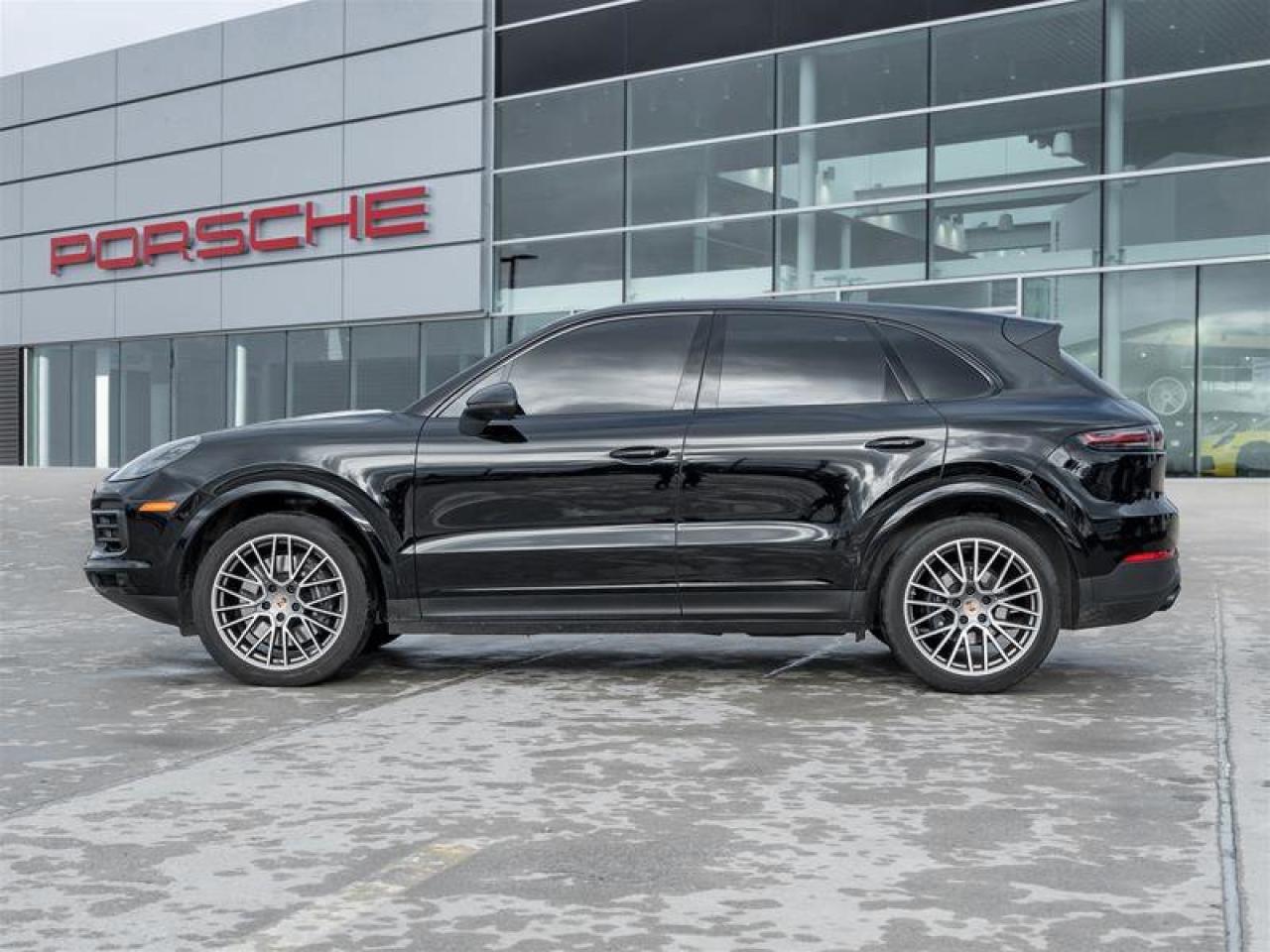 2023 Porsche Cayenne Platinum Edition AWD Assistance Pkg Premium Pkg Pl Photo