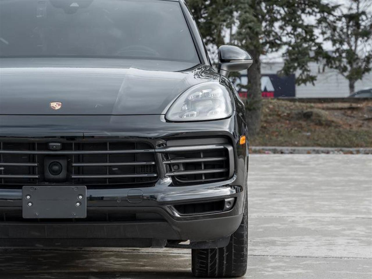 2023 Porsche Cayenne Platinum Edition AWD Assistance Pkg Premium Pkg Pl Photo