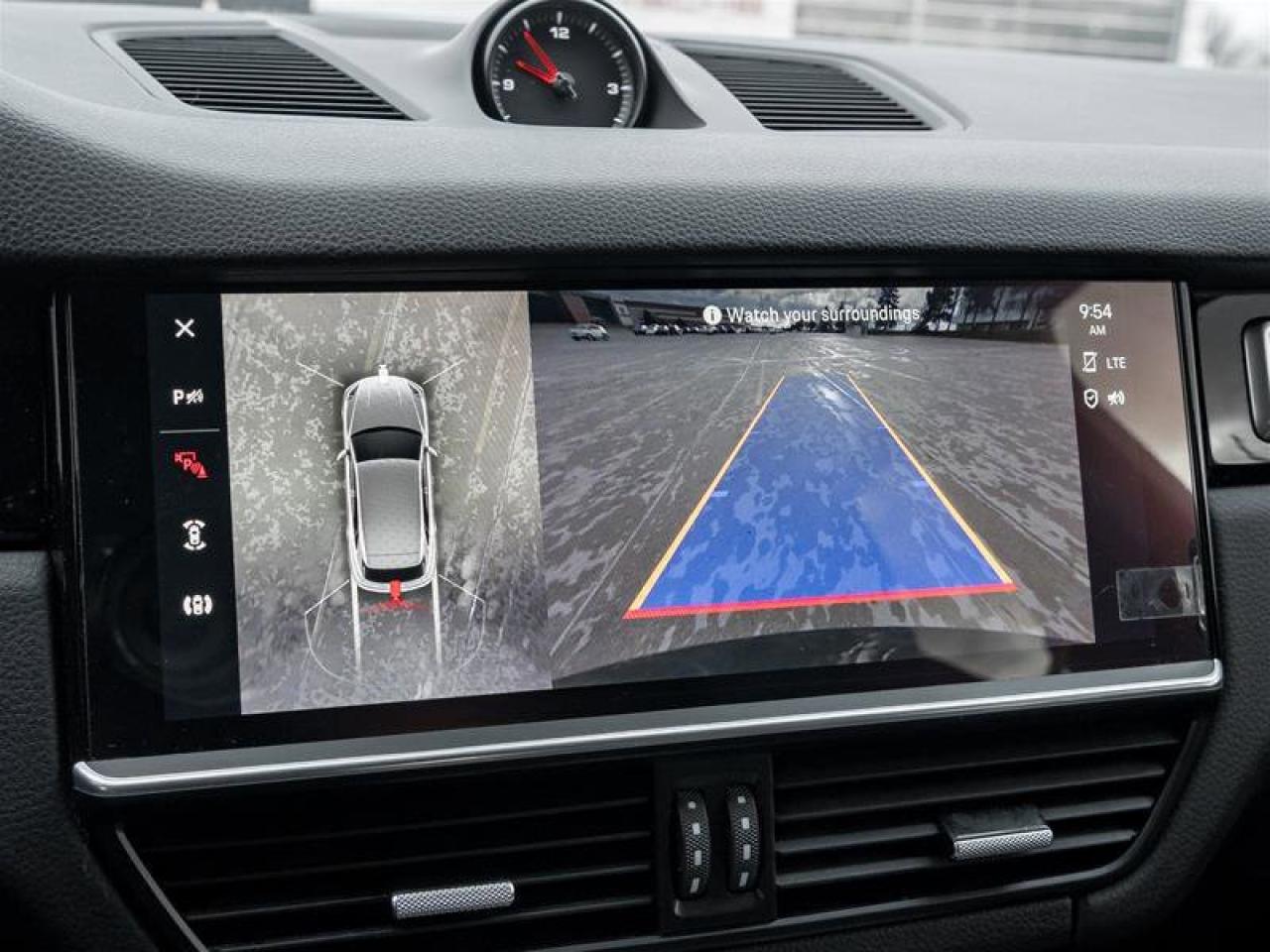 2023 Porsche Cayenne Platinum Edition AWD Assistance Pkg Premium Pkg Pl Photo