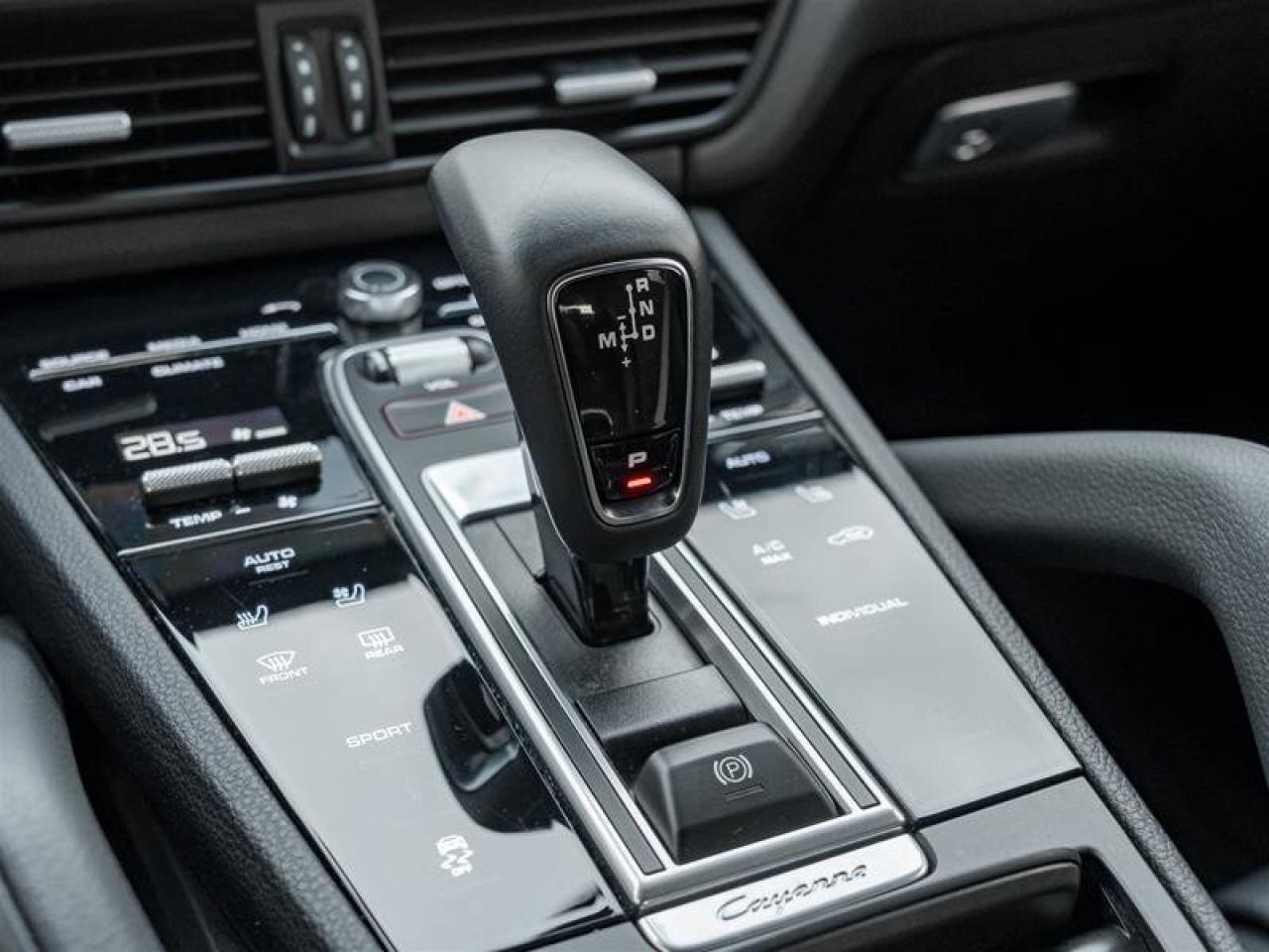 2023 Porsche Cayenne Platinum Edition AWD Assistance Pkg Premium Pkg Pl Photo