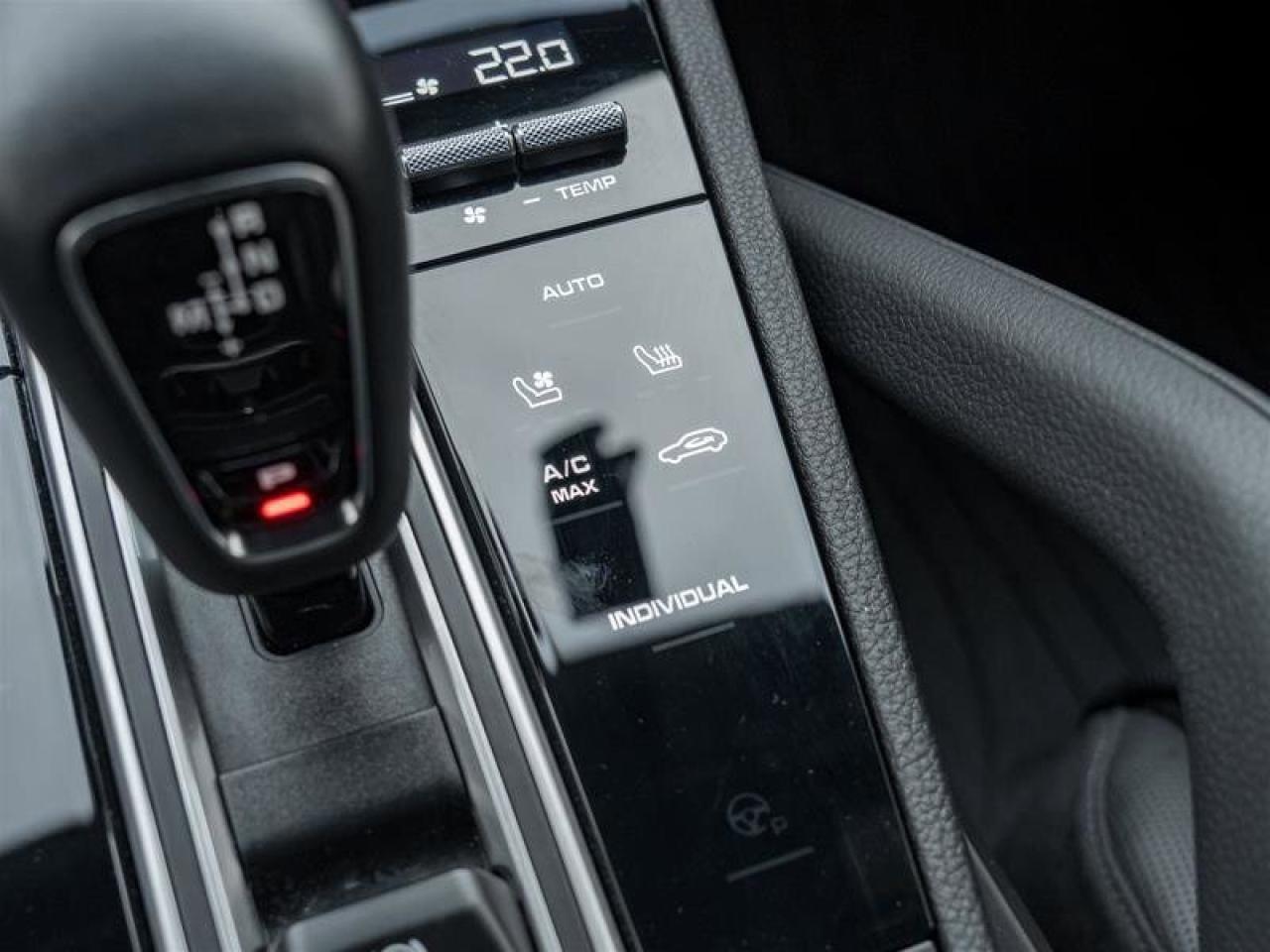 2023 Porsche Cayenne Platinum Edition AWD Assistance Pkg Premium Pkg Pl Photo