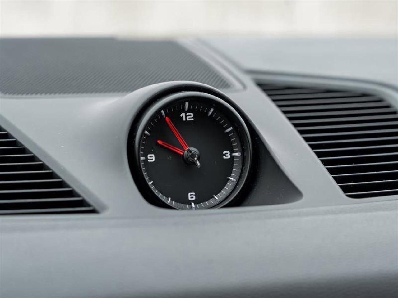 2023 Porsche Cayenne Platinum Edition AWD Assistance Pkg Premium Pkg Pl Photo