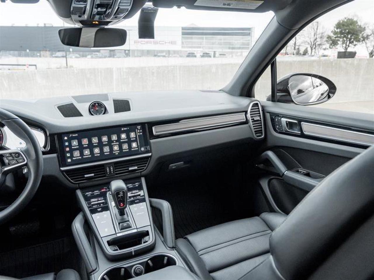 2023 Porsche Cayenne Platinum Edition AWD Assistance Pkg Premium Pkg Pl Photo