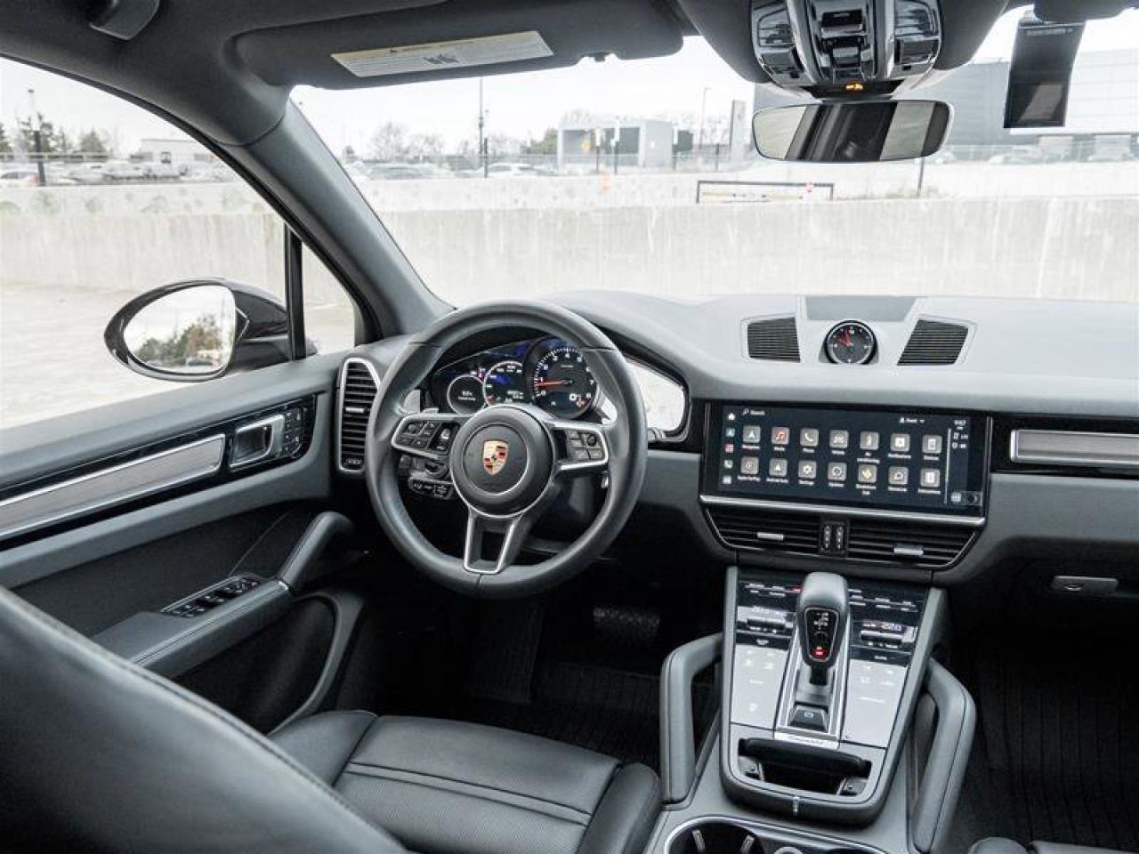 2023 Porsche Cayenne Platinum Edition AWD Assistance Pkg Premium Pkg Pl Photo