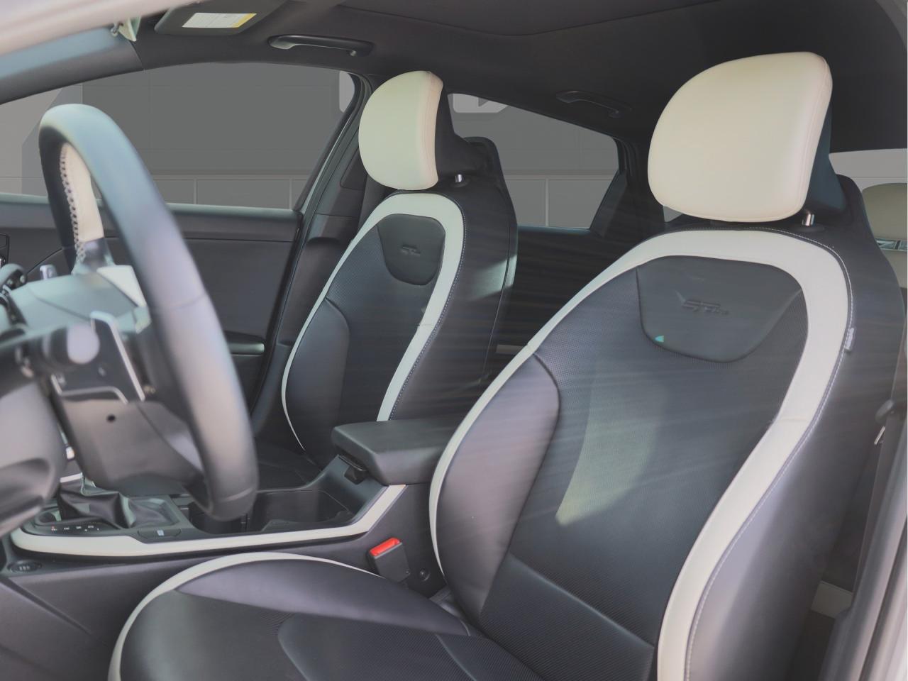 2025 Kia K4 GT-Line Turbo Limited FWD Photo