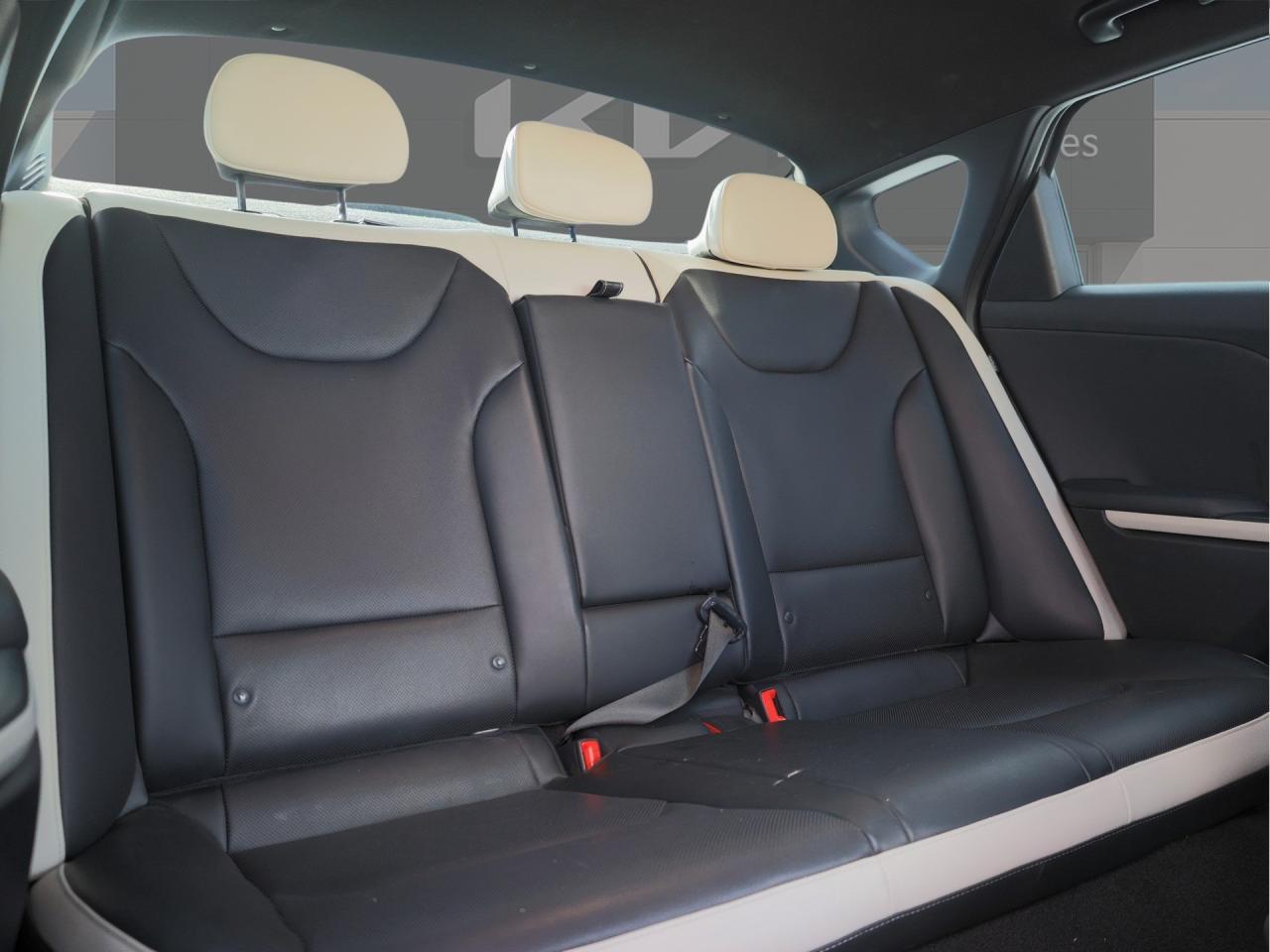 2025 Kia K4 GT-Line Turbo Limited FWD Photo