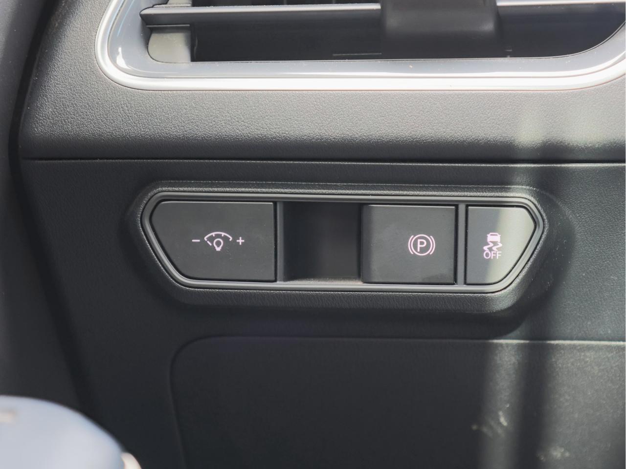 2025 Kia K4 GT-Line Turbo Limited  Premium Audio  SurroundView Photo