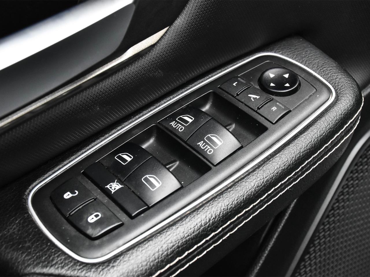 2020 RAM 1500 SPORT Photo