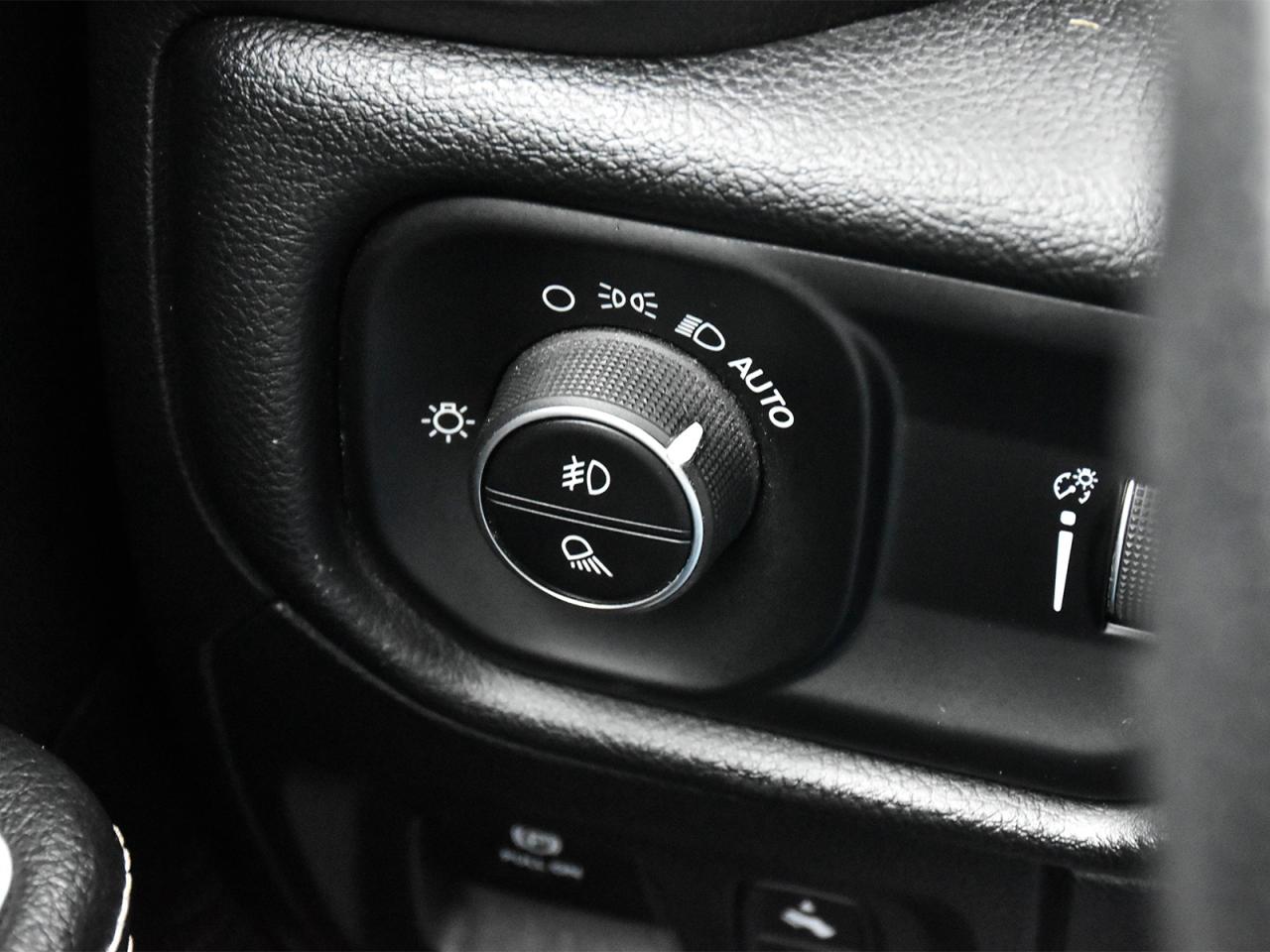 2020 RAM 1500 SPORT Photo