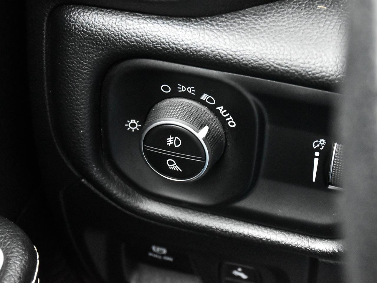 2020 RAM 1500 SPORT Photo