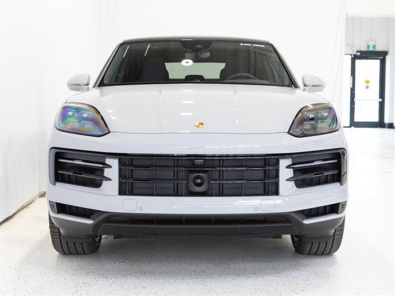 2025 Porsche Cayenne S Coupe AWD Photo