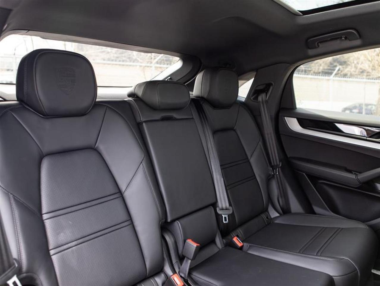 2025 Porsche Cayenne S Coupe AWD Photo