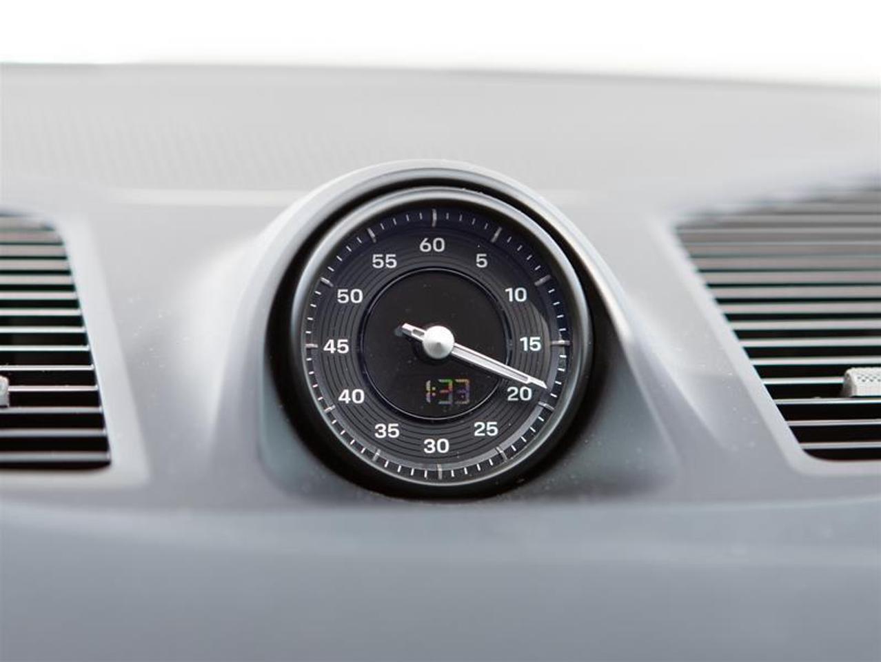 2025 Porsche Cayenne S Coupe AWD Photo