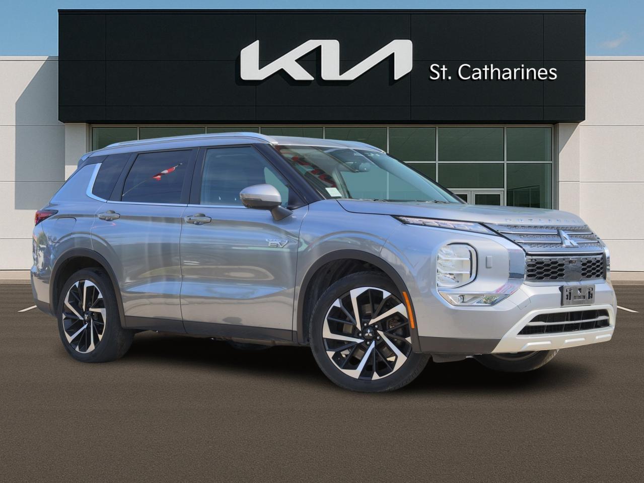 2023 Mitsubishi Outlander PHEV SEL S-AWC   Rain-Sensing Wipers   NAV   360 Cam Photo