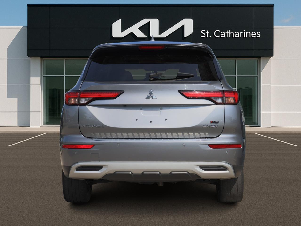 2023 Mitsubishi Outlander PHEV SEL S-AWC   Rain-Sensing Wipers   NAV   360 Cam Photo