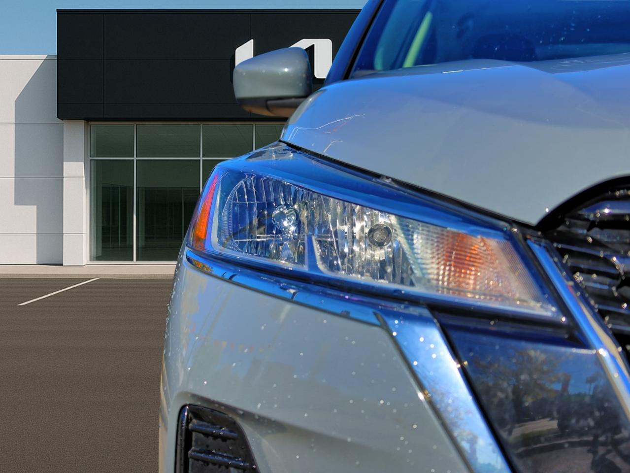 2024 Nissan Kicks SV   Climate Ctrl   Smart Cruise   Push Start Photo