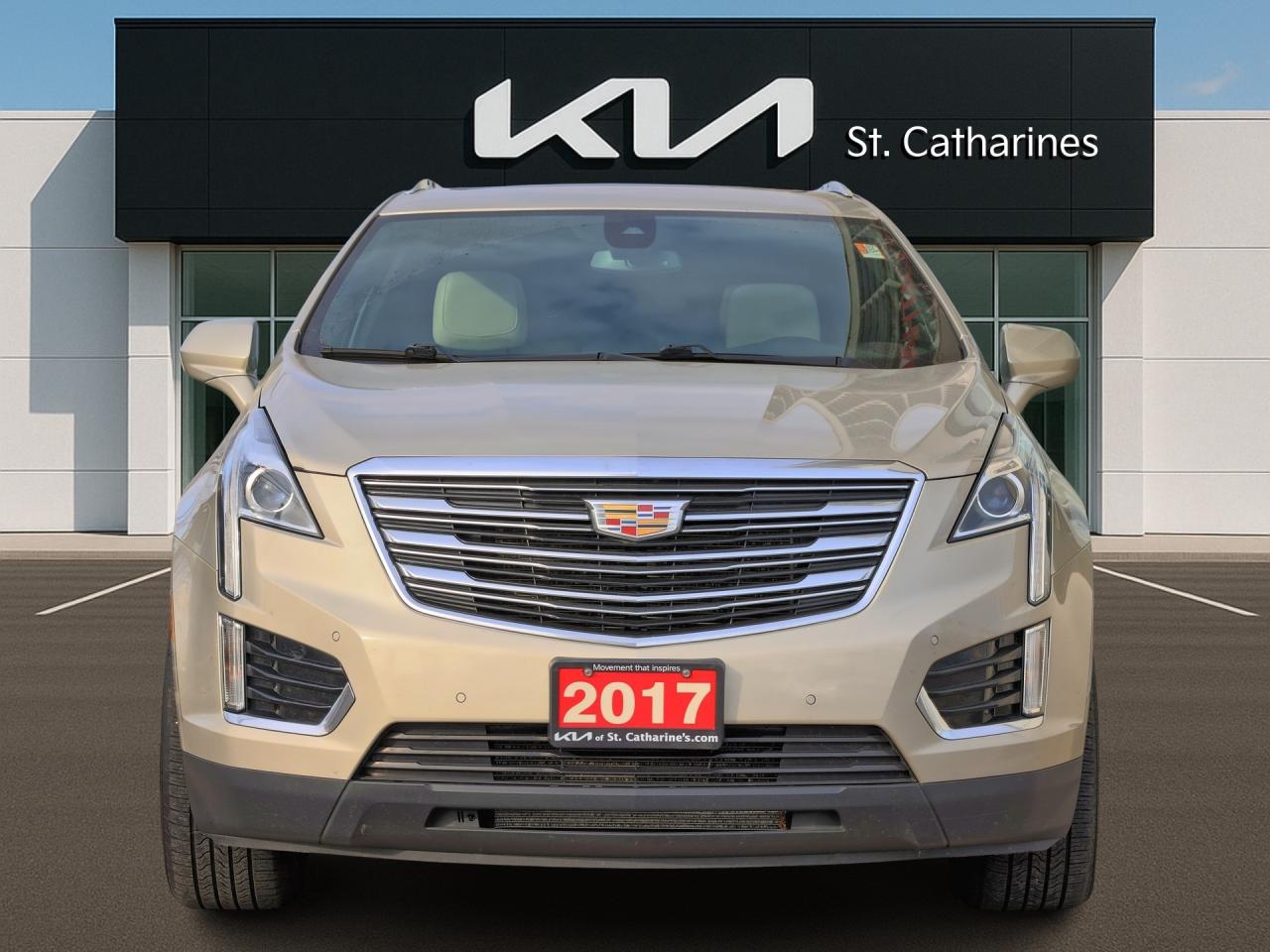 2017 Cadillac XT5 Luxury AWD   Navi   Leather   Panoramic Sunroof Photo