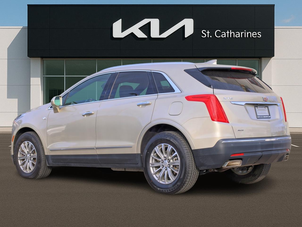 2017 Cadillac XT5 Luxury AWD   Navi   Leather   Panoramic Sunroof Photo