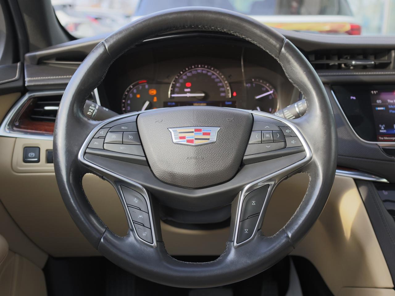 2017 Cadillac XT5 Luxury AWD   Navi   Leather   Panoramic Sunroof Photo