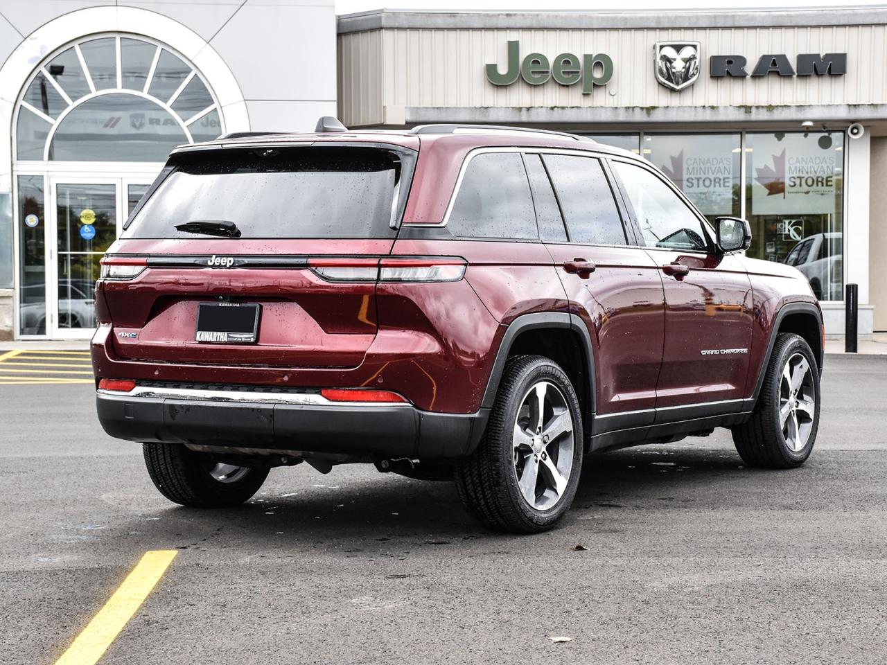 2023 Jeep Grand Cherokee 4xe Photo3