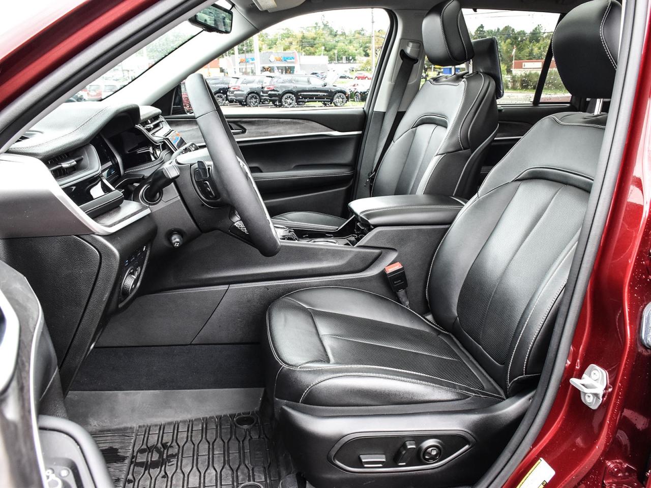 2023 Jeep Grand Cherokee 4xe Photo