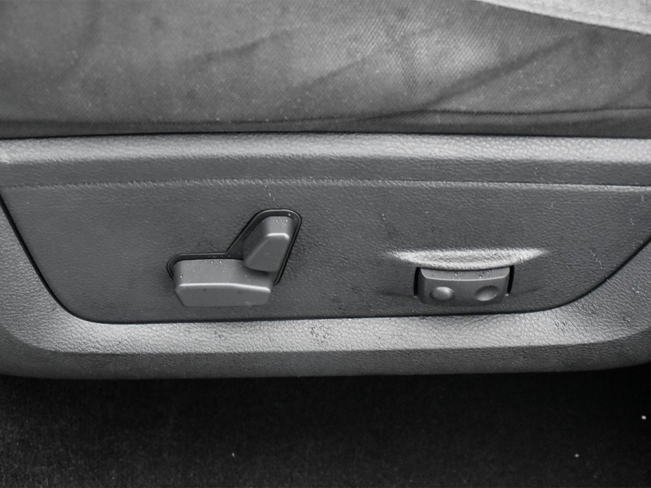 2023 RAM 1500 Classic TRADESMAN Photo