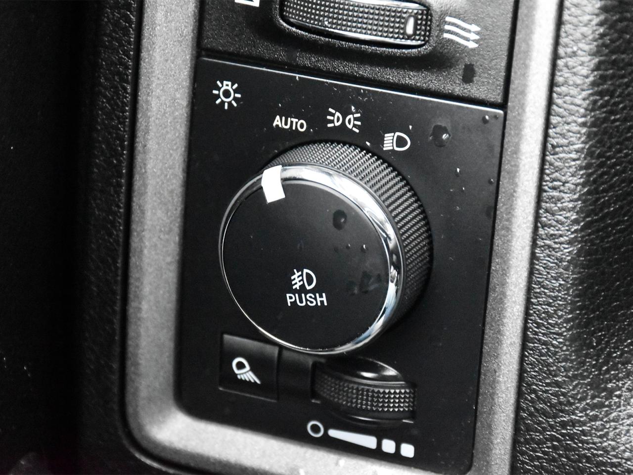 2023 RAM 1500 Classic TRADESMAN Photo