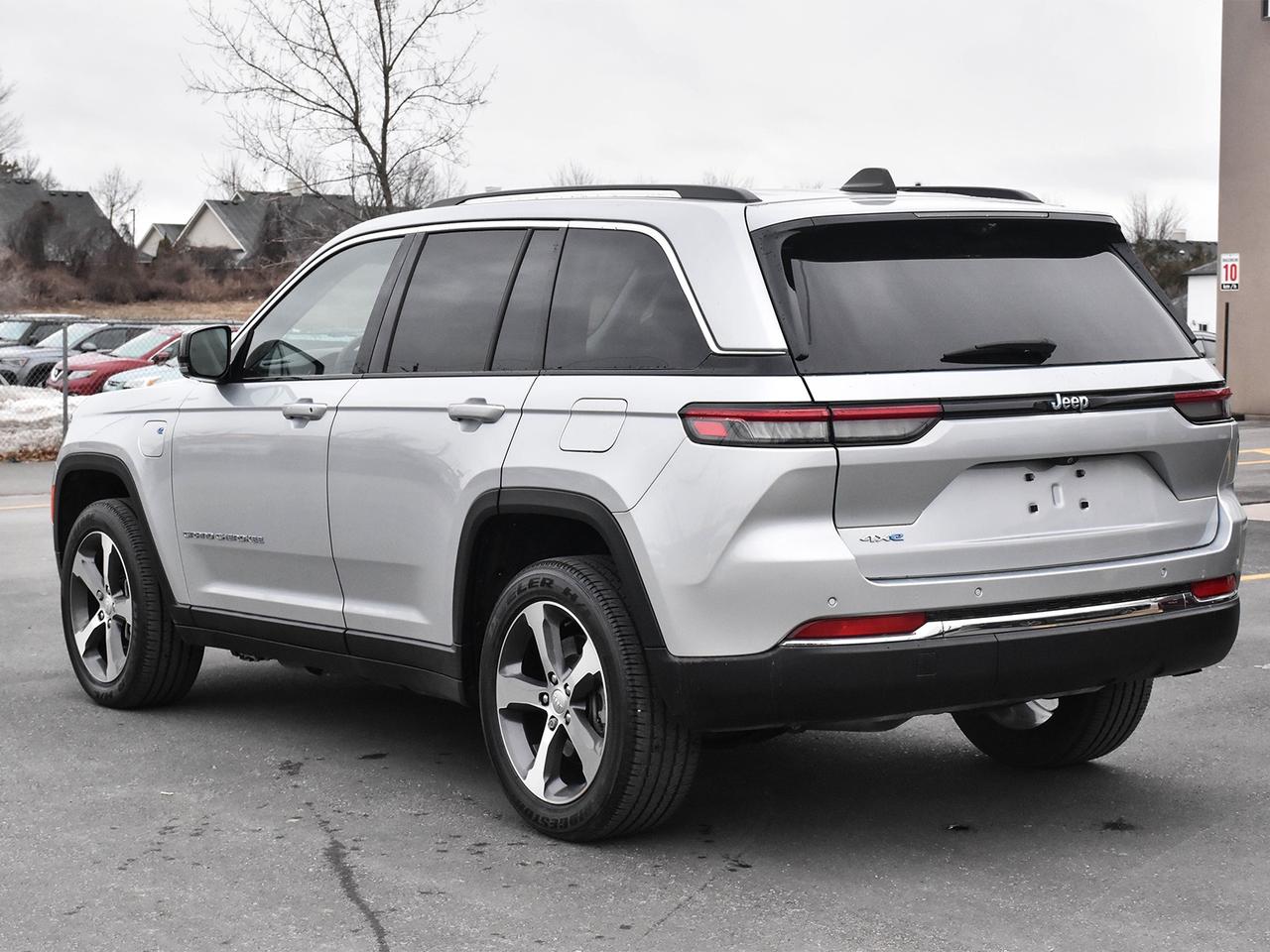 2023 Jeep Grand Cherokee 4xe Photo
