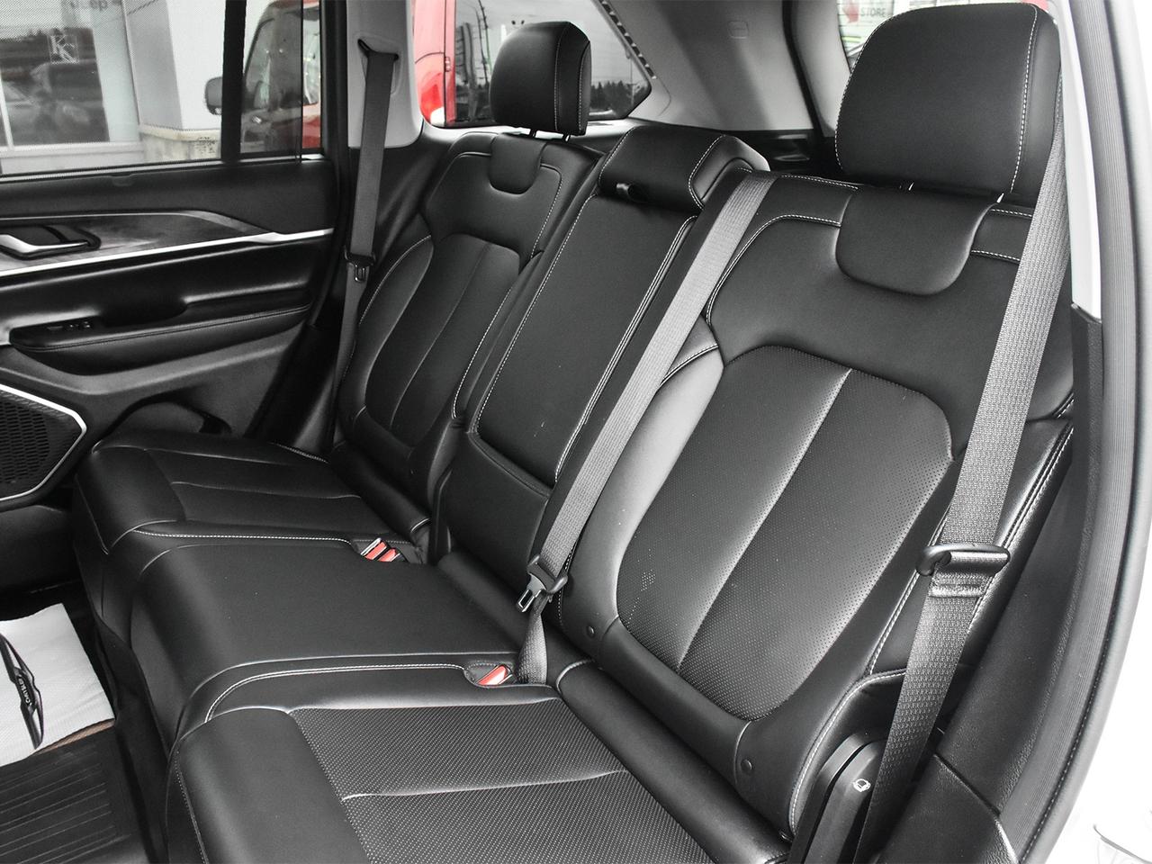 2023 Jeep Grand Cherokee 4xe Photo