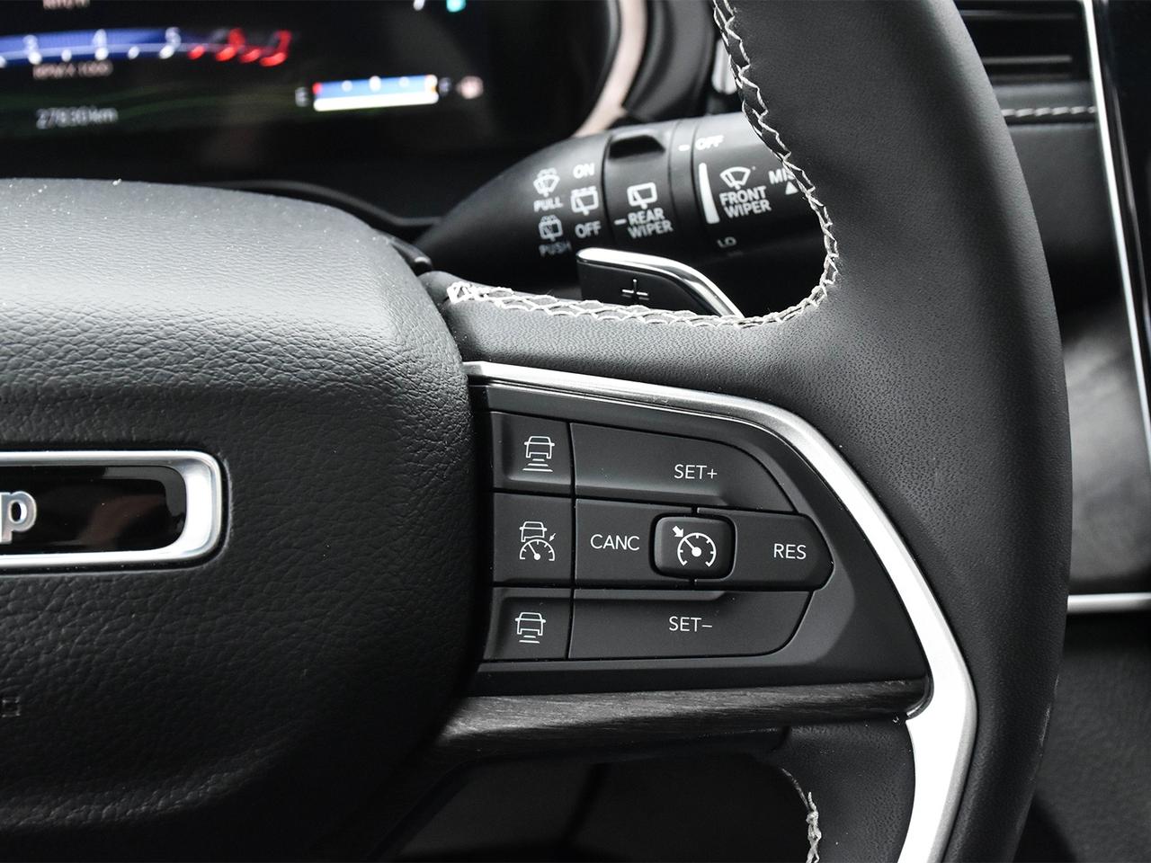 2023 Jeep Grand Cherokee 4xe Photo