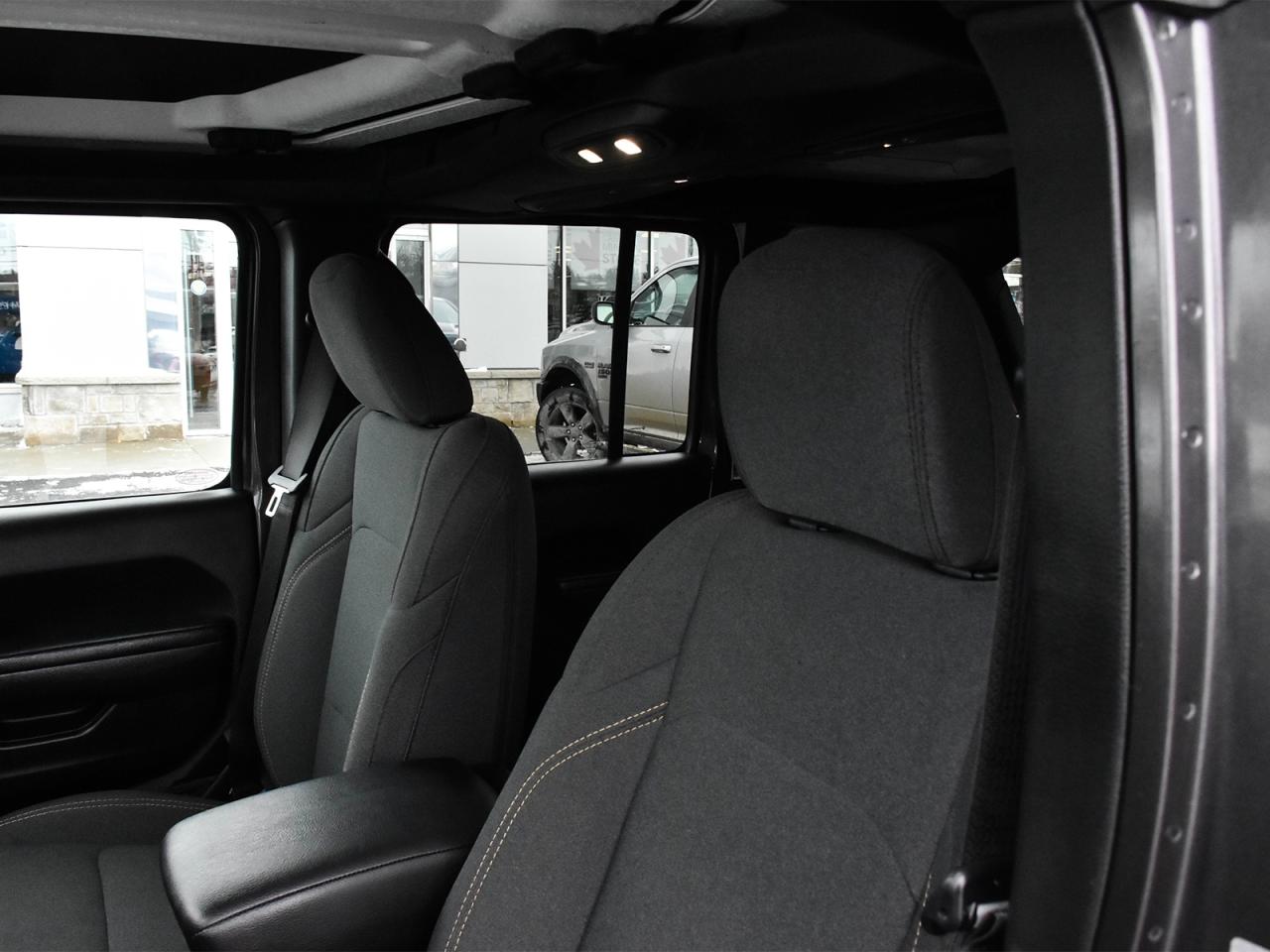 2024 Jeep Wrangler SPORT Photo