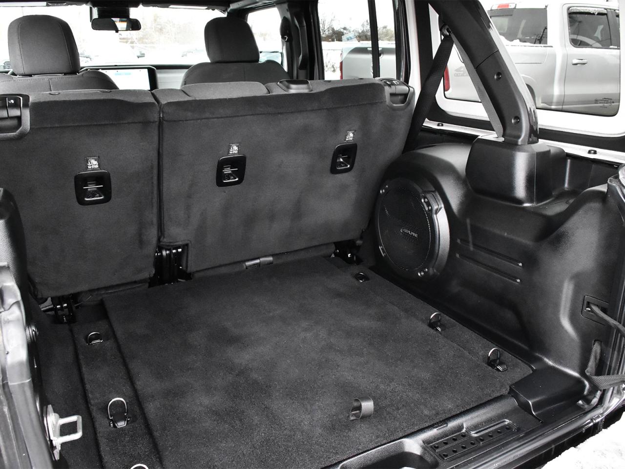 2024 Jeep Wrangler SPORT Photo