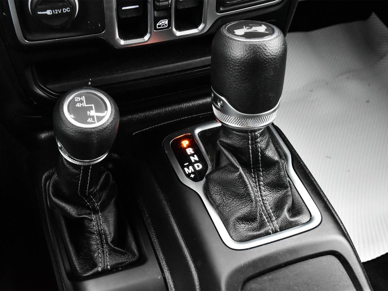 2024 Jeep Wrangler SPORT Photo