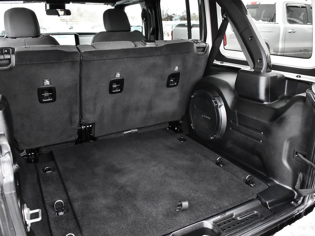 2024 Jeep Wrangler SPORT Photo