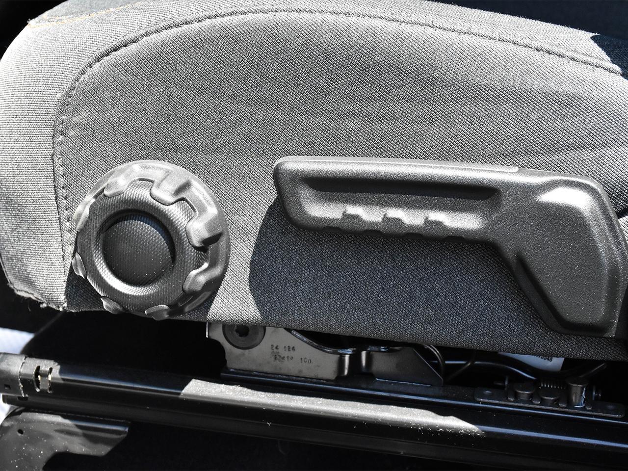 2024 Jeep Wrangler Sport S Photo
