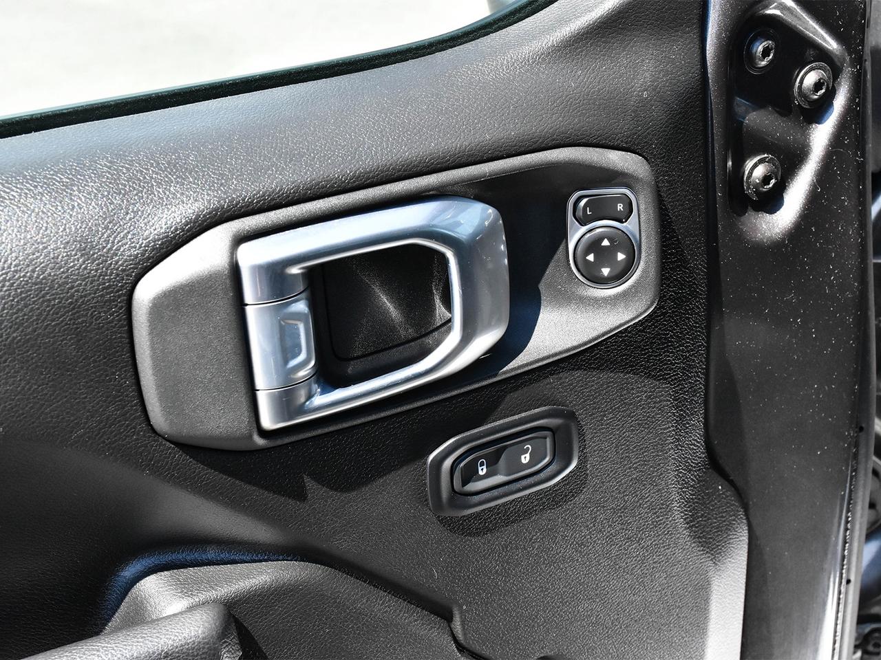 2024 Jeep Wrangler Sport S Photo