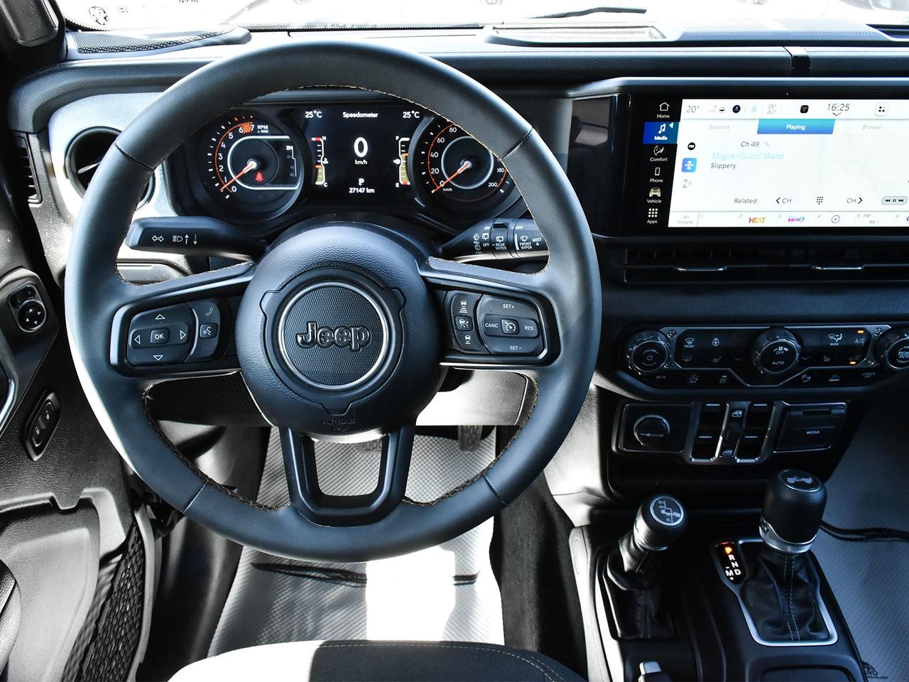 2024 Jeep Wrangler Sport S Photo