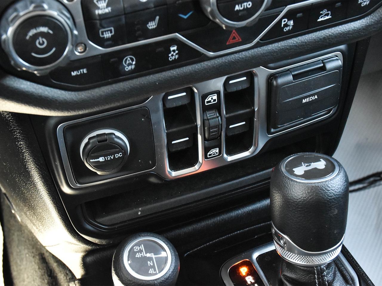 2024 Jeep Wrangler Sport S Photo