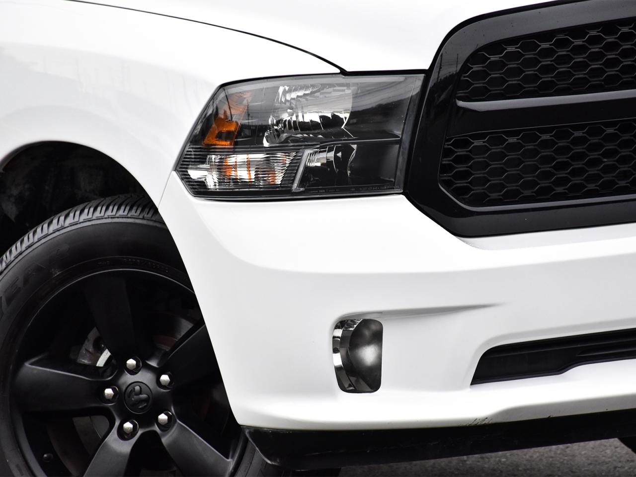 2022 RAM 1500 Classic EXPRESS Photo