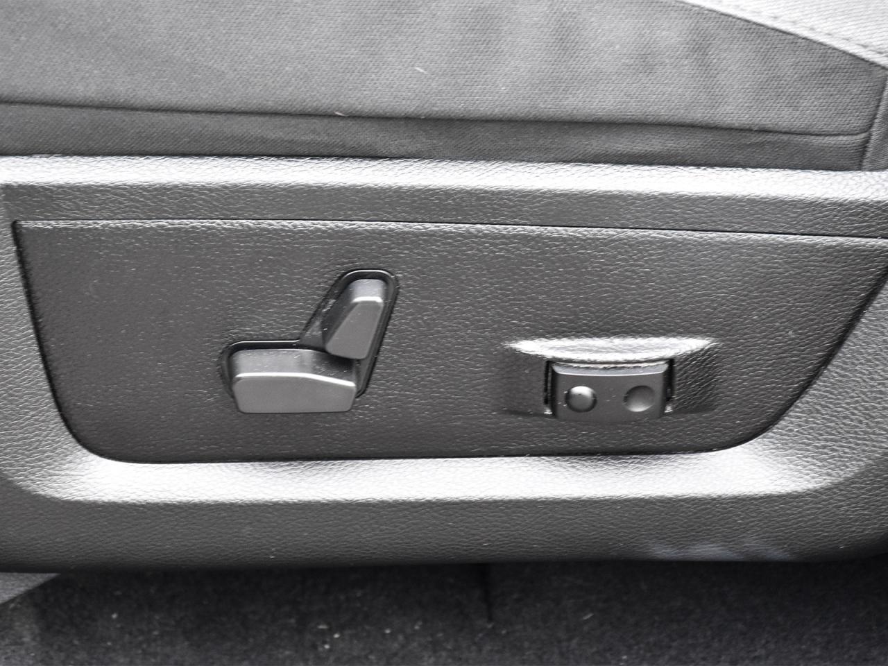 2022 RAM 1500 Classic EXPRESS Photo