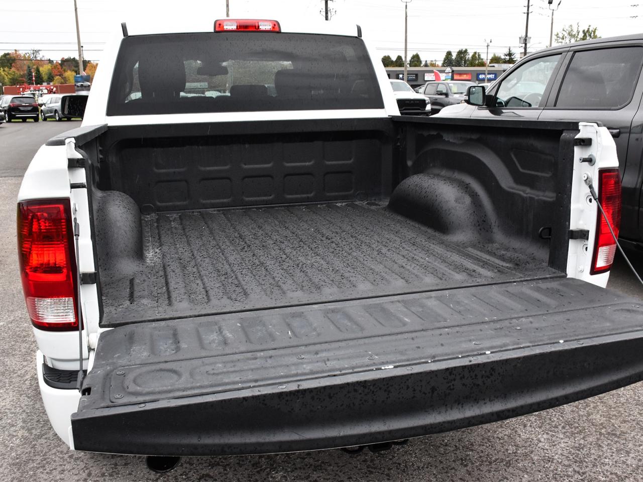 2022 RAM 1500 Classic EXPRESS Photo