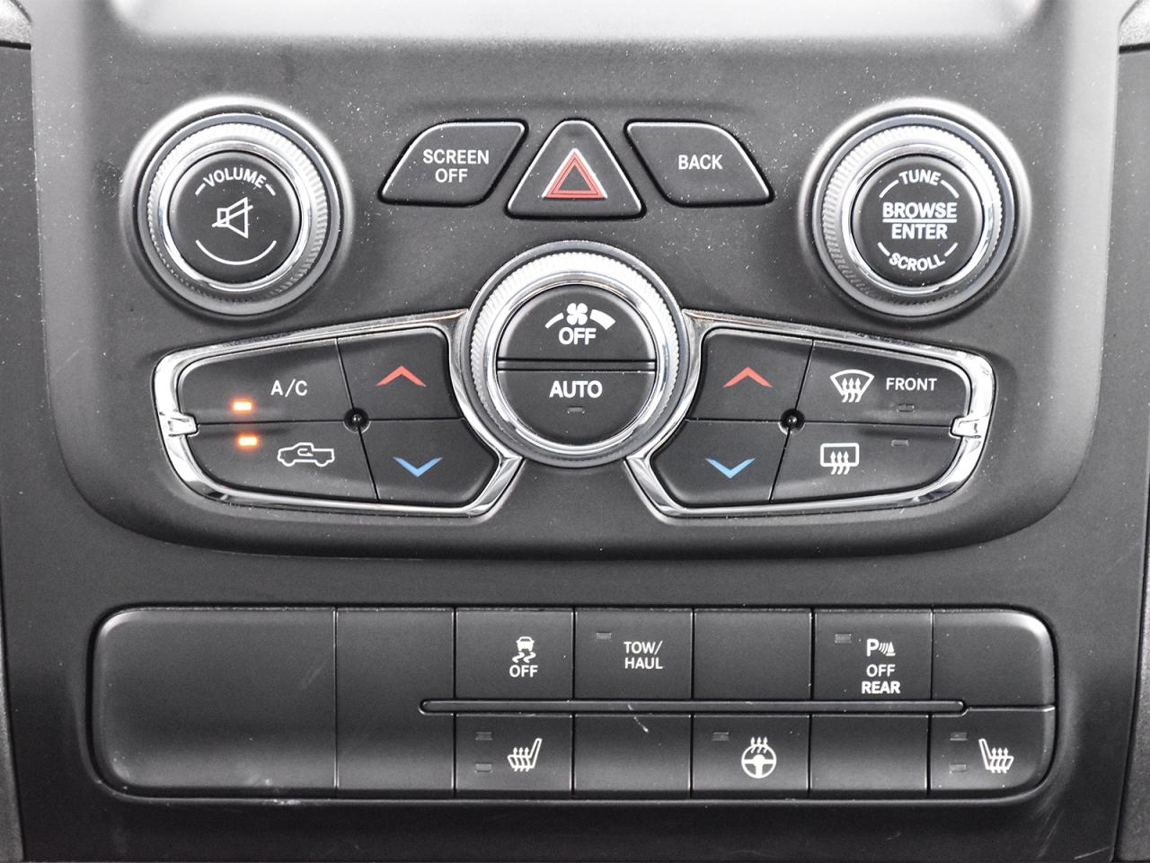 2022 RAM 1500 Classic EXPRESS Photo