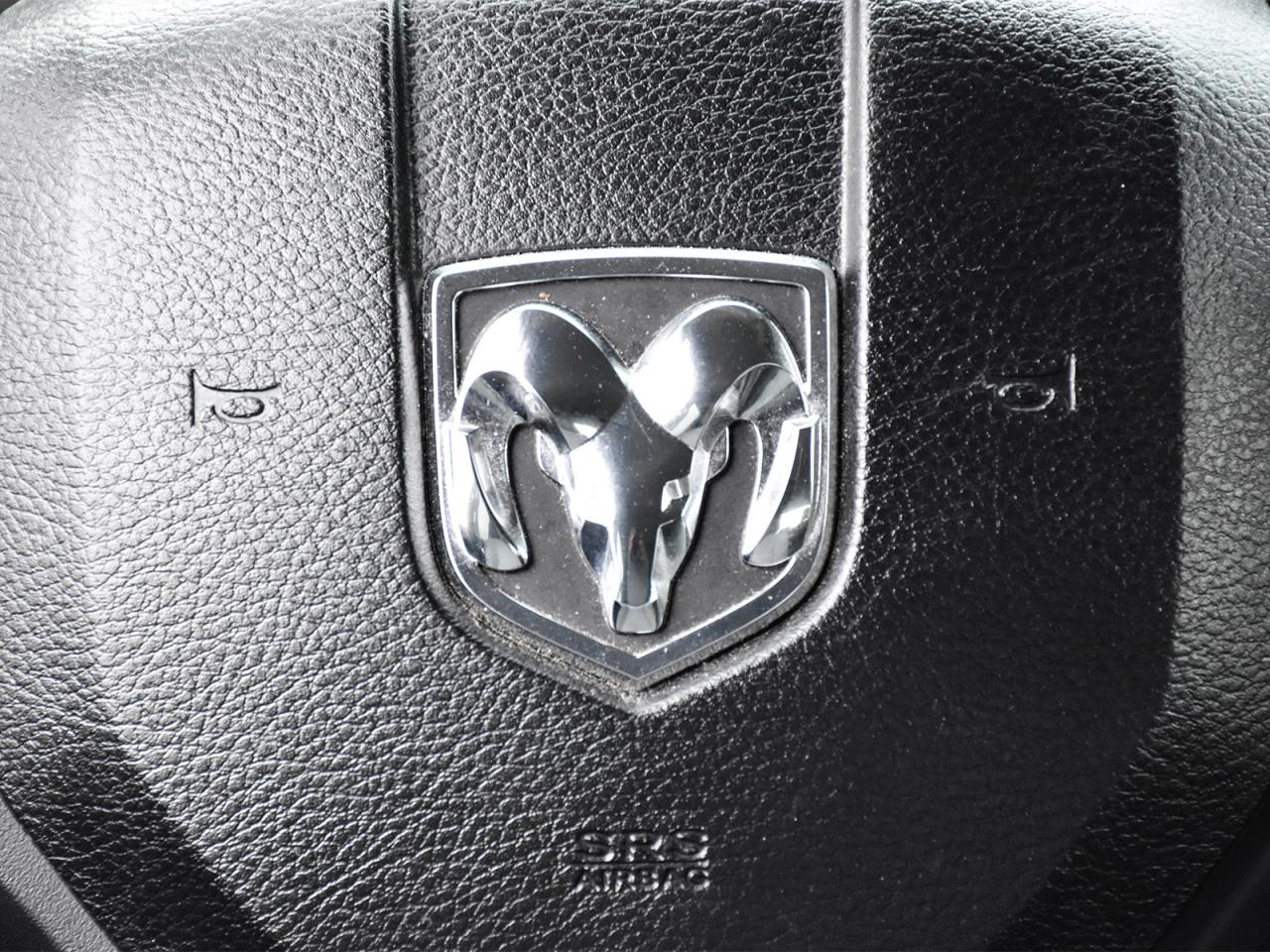 2022 RAM 1500 Classic EXPRESS Photo